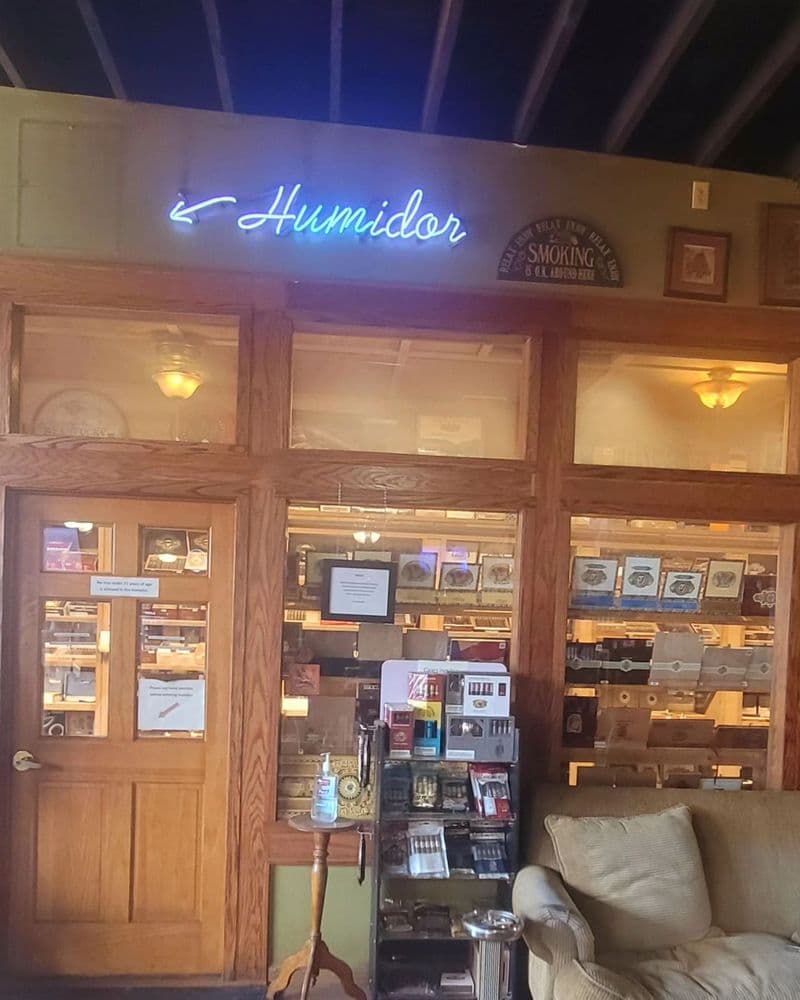 Anthony's Pipe & Cigar Lounge