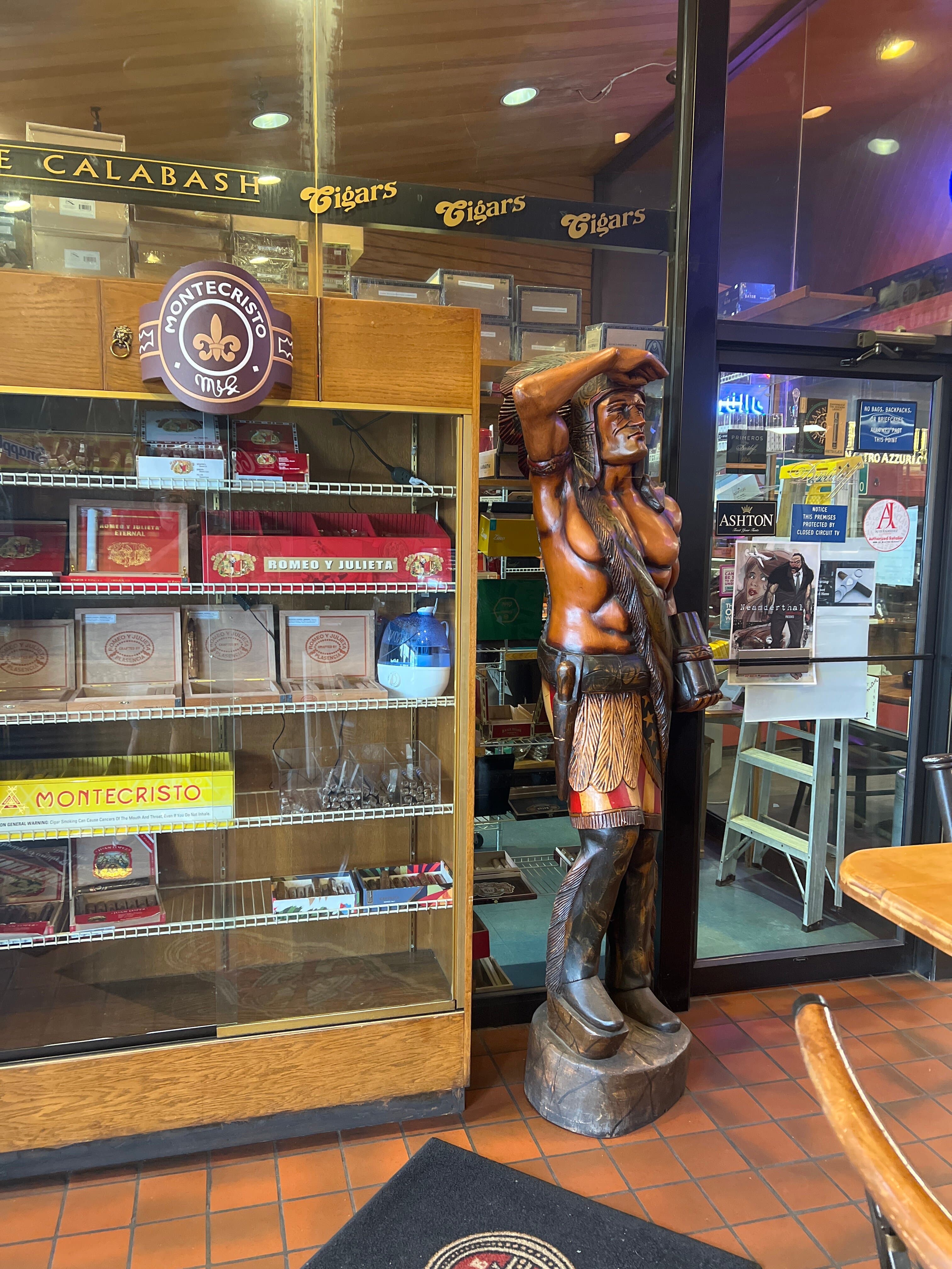 Cafe Calabash Cigar Bar