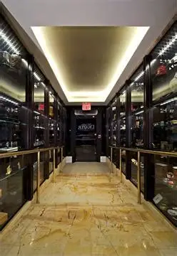 W. Curtis Draper Tobacconist