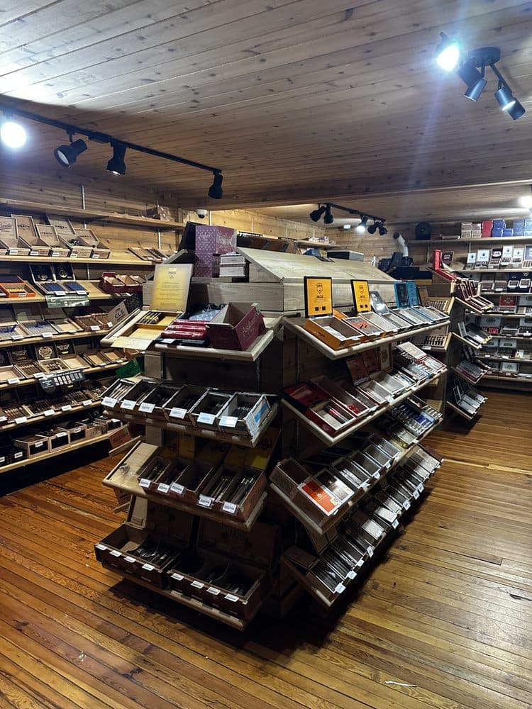 Salem Street Cigar Lounge