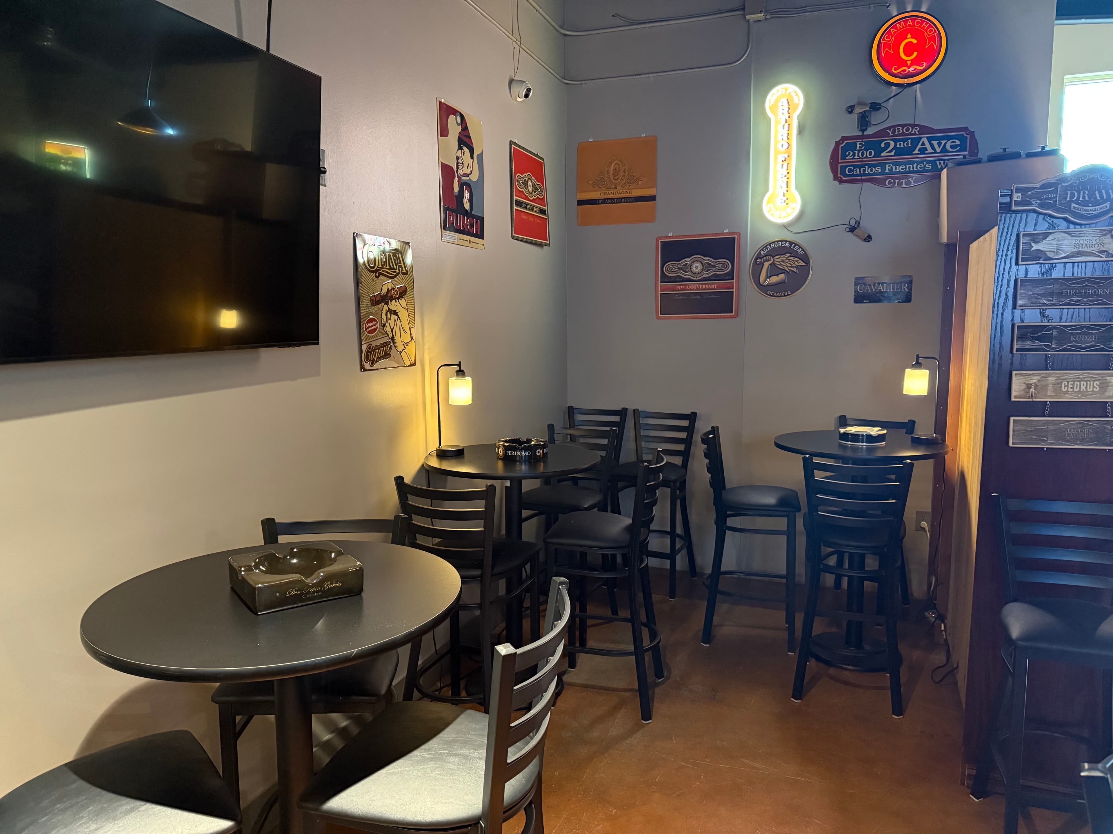 Habana House Cigar Lounge South Austin gallery image 2