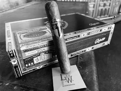 LEATHERWOOD Handmade Cigars