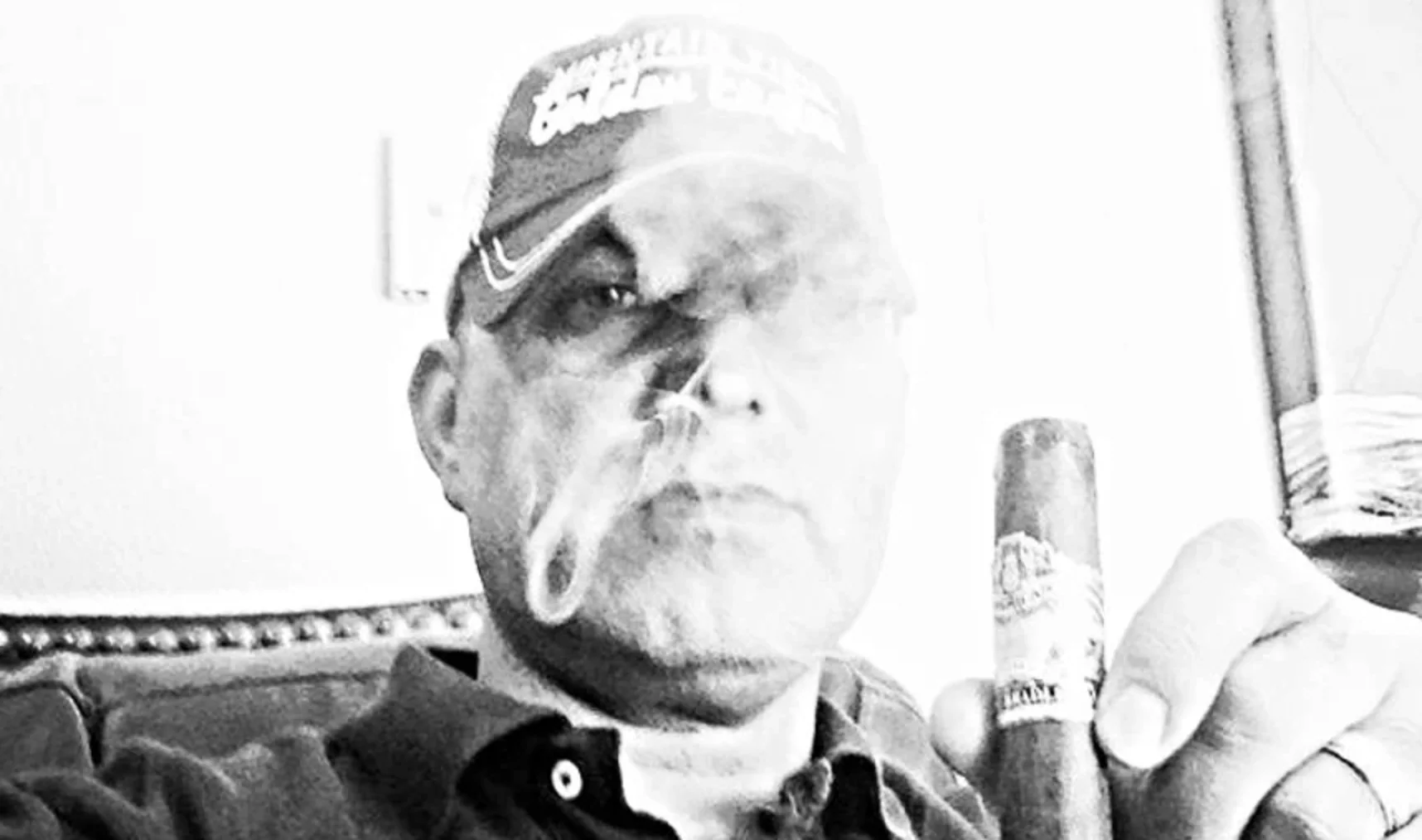 Smoking Cave Cigar Lounge