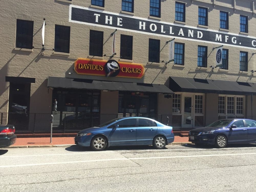 Davidus Cigars- Baltimore (Little Italy) gallery image 11