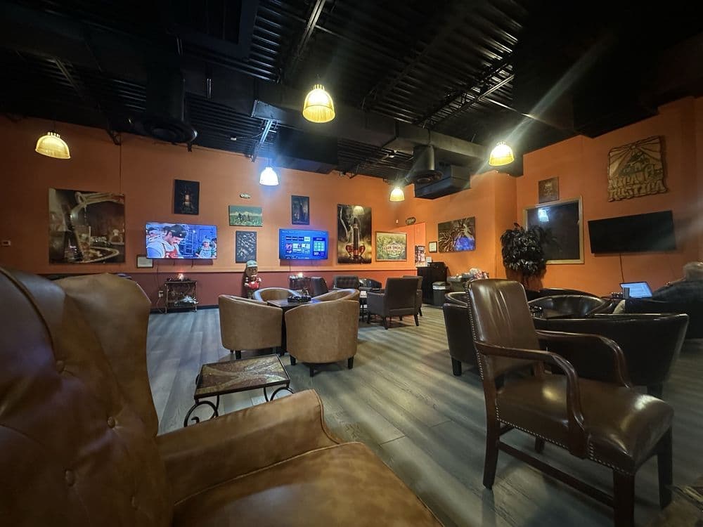 Cigar Palace gallery image 4